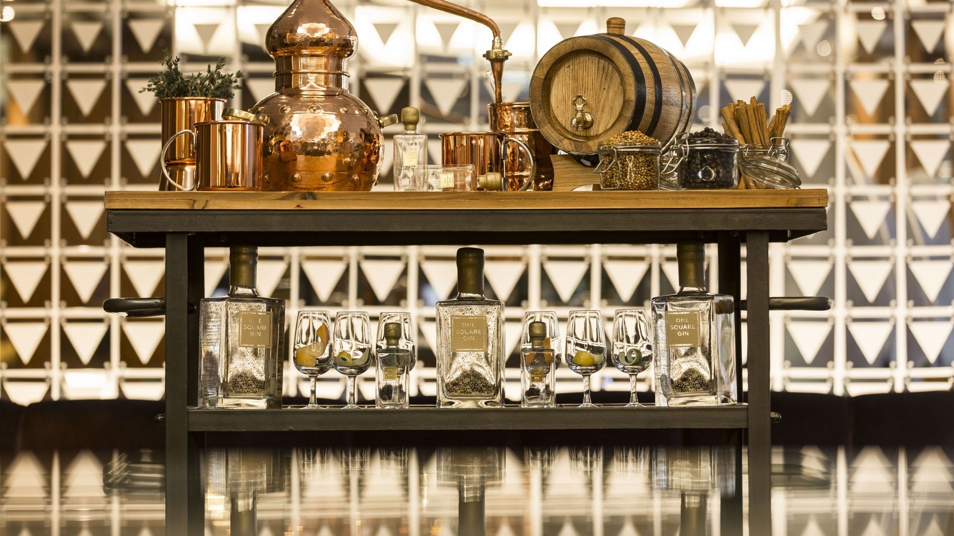 Gin Tasting Experience | One Square Edinburgh | Gin Bar